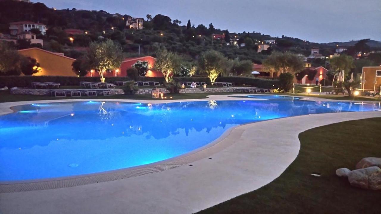 ReBi Village Imperia Exterior foto